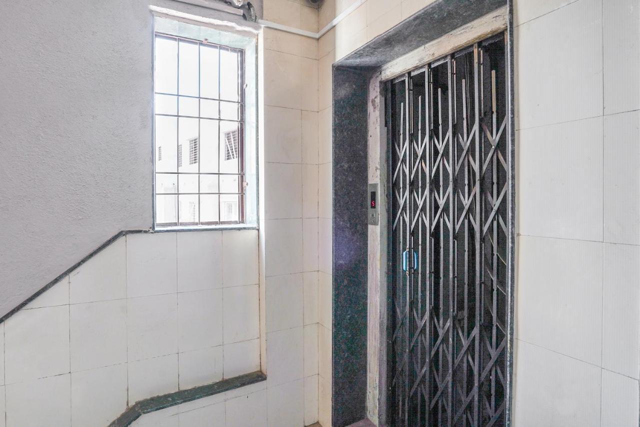 Oyo Flagship 70264 Hotel Vrindavan Mangvadi Eksteriør billede